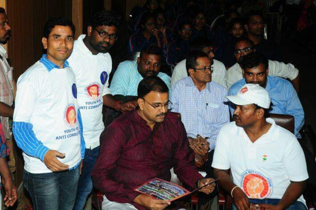 YOUTH FOR ANTICORRUPTION